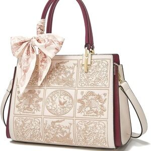 Elegant Cream Embroidered Leather Handbag